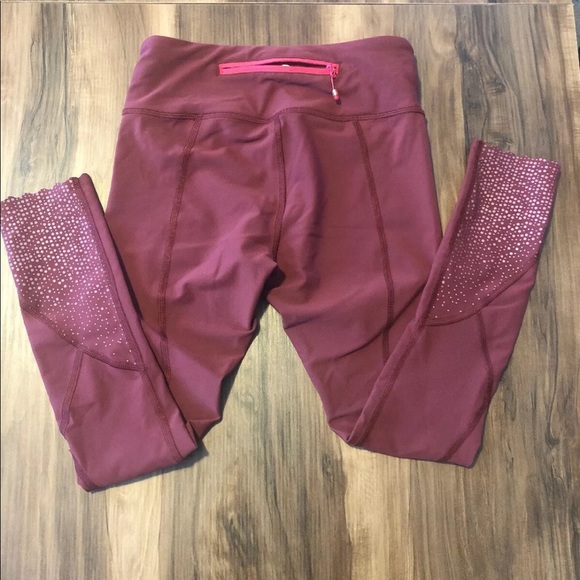 lululemon athletica Pants - Lululemon 🍋 tight stuff tights 4 scalloped crop